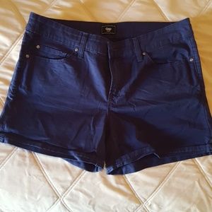 GAP shorts